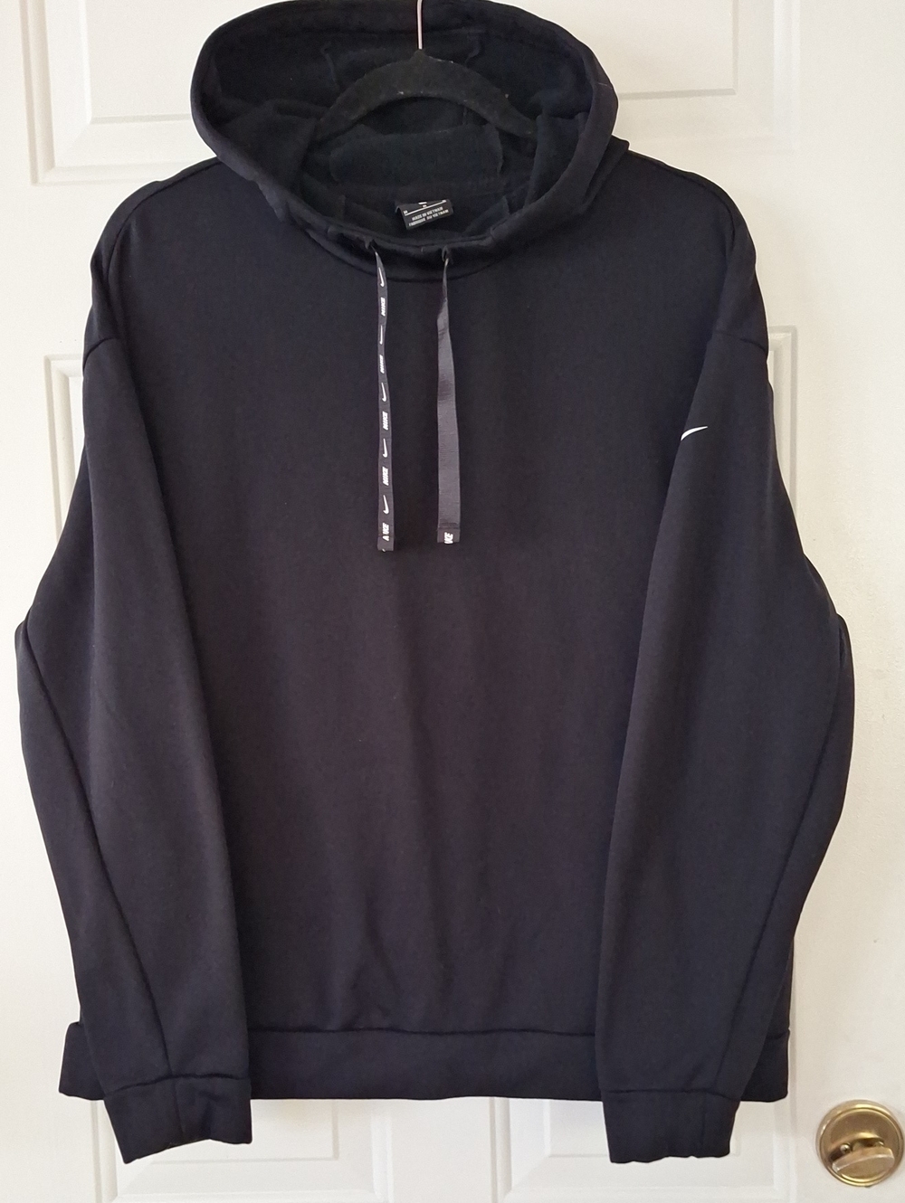 Nike Men’s Black Pullover Hoodie
